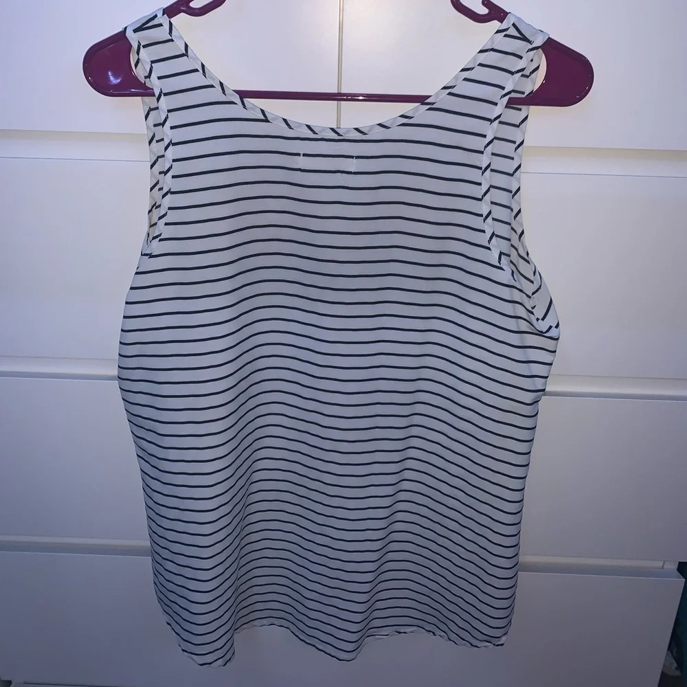 Faded Glory Striped Tank Top Black and White Women’s Medium (8-10) Horizontal - Picture 4 of 8